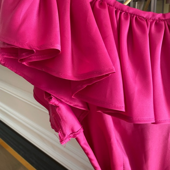 Memories ruffle Vintage Dress From Fairweather CAD 1595 Neon pink Colour Size S - Picture 9 of 13